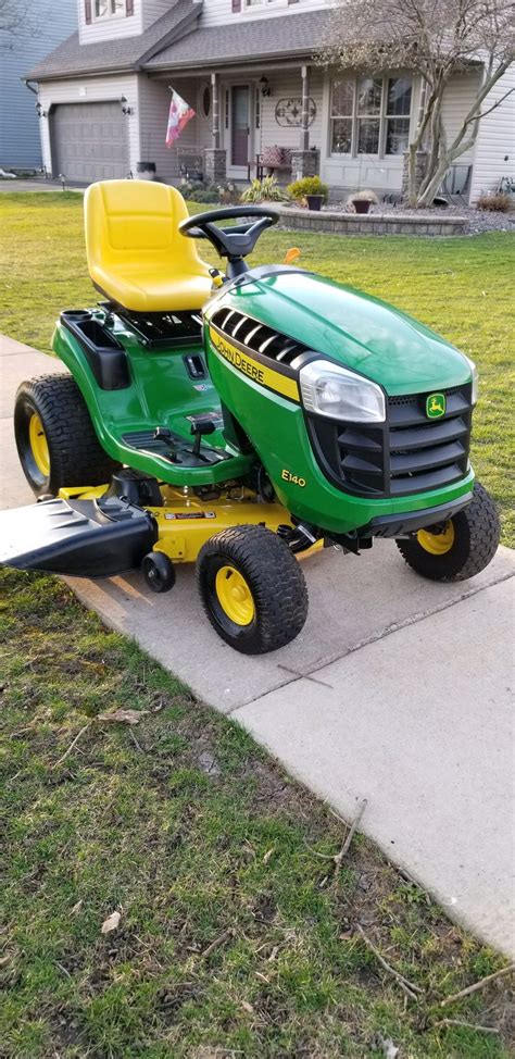 2018 John Deer E140 Garden Tractor With 22hp Briggs Engine 48 Deck 29