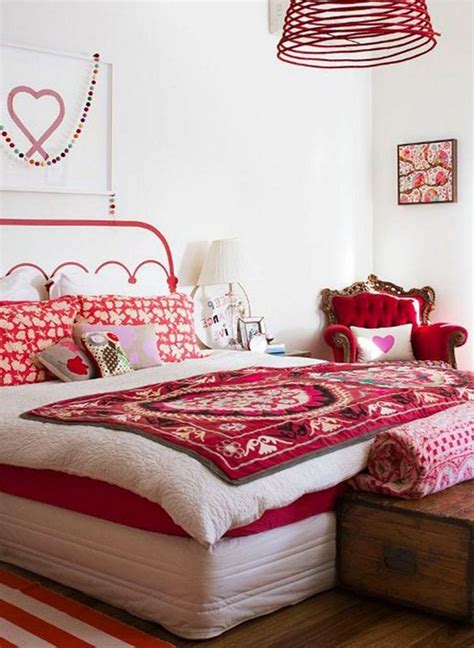 Brilliant 30 Romantic Bedroom Design Ideas For Young Couple