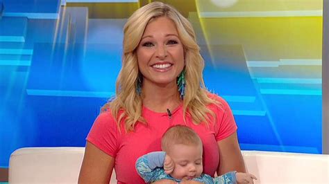 Anna Kooiman I Fly Solo Around The World With My Baby This Is How I