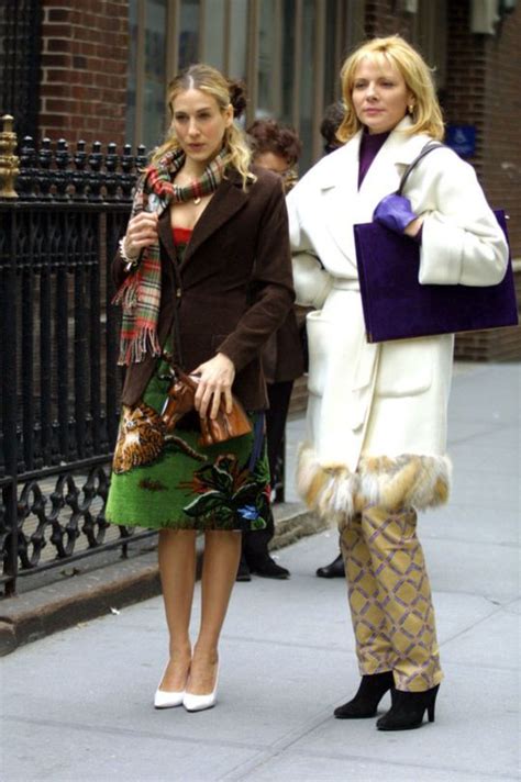 Street Style 31 Outfits That Prove Sex And The City Started It All