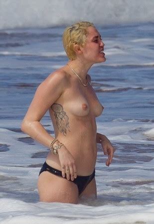 Miley Cyrus Topless On Beach The Drunken StepFORUM A Place To