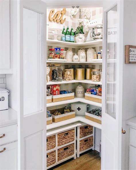 35 Amazing Corner Pantry Ideas For Easy Access