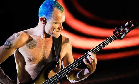 Бессменный басист Red Hot Chilli Peppers Фли