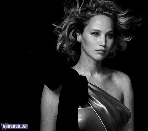 Jennifer Lawrence Nude And Sexy Photos