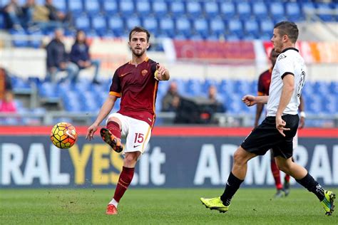 Leggi anche > roma, sei sostituzioni invece di cinque: Coppa Italia, Roma-Spezia 2-4: le foto | Foto - Sportmediaset