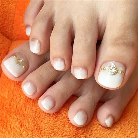 Adorable Toe Nail Designs For This Summer Stayglam