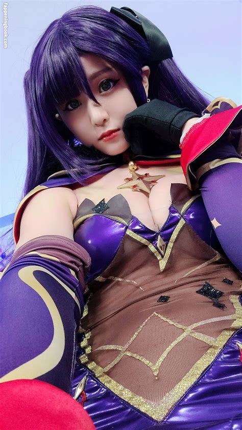Lewd Cosplayer Nude The Fappening Photo Fappeningbook