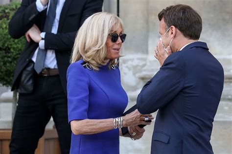 Age De La Femme A Macron - Emmanuel Macron : ses confidences sur sa femme Brigitte et leur vie à