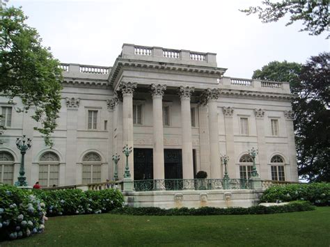 The Marble House Mansion Newport Ri Classic House Design Mansions