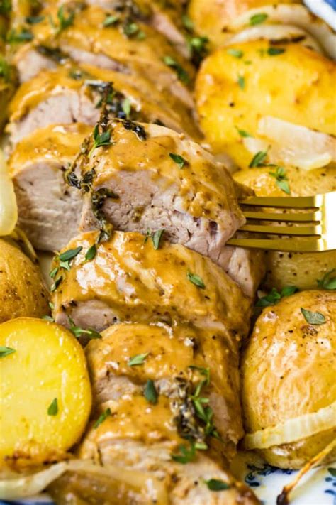 Only four ingredients, plus salt and pepper, are needed to create the tasty glaze for this delectable pork dish. Honey Mustard Pork Tenderloin and Potatoes - The Cookie ...