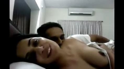 Pakistani Lovers Unusual Sex Video Tape Is Leaked
