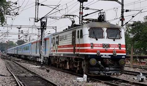 Indian Railway Announce To Promote Six Pilgrim Special Trains