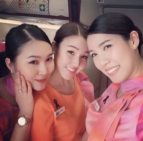 【thailand】 Thai Smile Cabin Crew タイ・スマイル 客室乗務員 【タイ】 Skycoachmamofficial