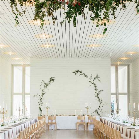 Minimalist Wedding Decor Ideas 40 Modern Minimalist Green Wedding