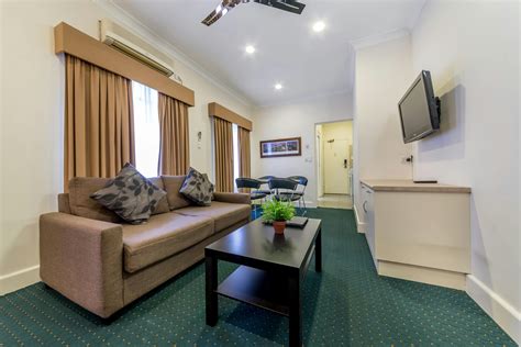 Standard One Bedroom Apartment Melbournes Princes Park Hotel