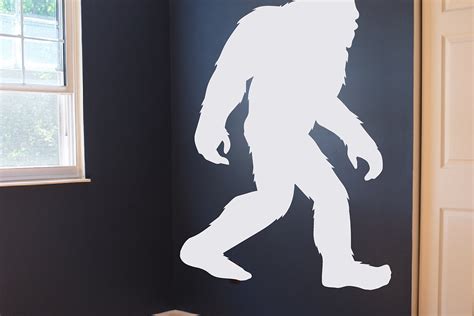 Bigfoot Sasquatch Wall Decal Dilaregraphics