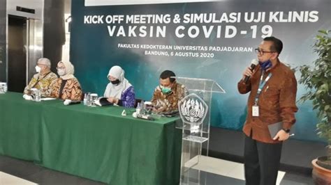 Sinovac Vaksin Covid 19 Presiden Jokowi Targetkan Vaksin Diberikan Ke