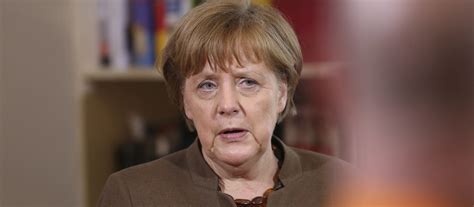 Bundeskanzlerin Angela Merkel Dankt Den Sternsingern Katholischde