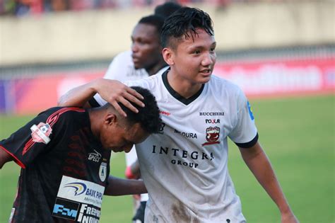 Syahrian abimanyu, 21, from indonesia madura united fc, since 2018 central midfield market value: Gelandang Masa Depan Madura United Dipanggil Timnas ...