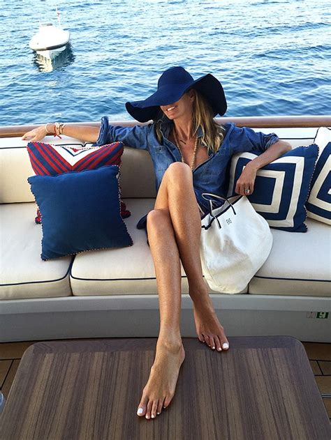 Elle Macpherson Flaunts Bikini Body On Board Her Mega Yacht Daily