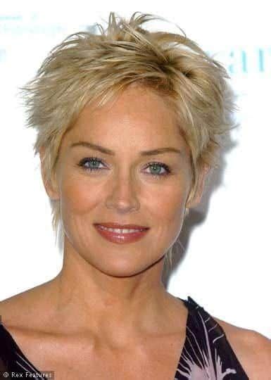35 Greatest Short Hairstyles For Round Faces Over 50 Short Shaggy