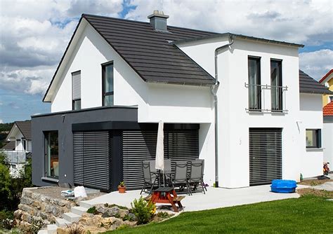 Haus4u reisbemiddelaar voor oostenrijk| #flachau @haus4u weer in bedrijf als ontbijtpension met grotendeels gerenoveerde kamers te boeken via. Häuser-Galerie | U-Haus Massivhaus