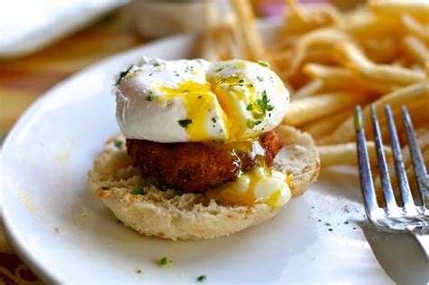 Poached Egg Crab Cake And An English Muffin In Piermont Flickr