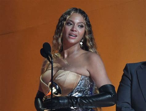 Tildan A Beyoncé De Querer Lucir Blanca Y Su Mamá Enfurece Ignorantes La Opinión