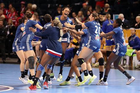 Glückwünschehochzeit sohn / glückwünschehochzeit s. Handball France : Russian Women S Handball Team Slip To Defeat Against France In Euro Final Rt ...
