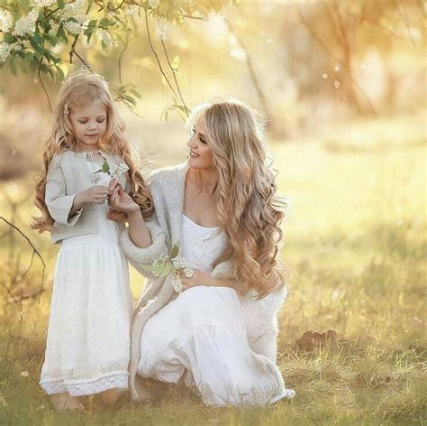 Pin By Norma On Fotos Madre E Hija Mother Daughter Photography Mommy Daughter Photoshoot Mom