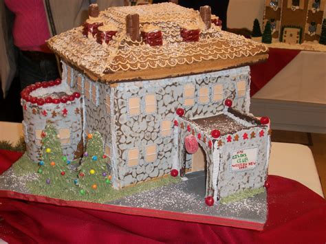 Lola Pearl Bake Shoppe Diy Gingerbread House Inspiration