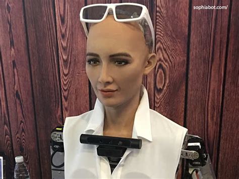 Saudi Arabia Sophia The Robot Gets A Saudi Arabian Citizenship First