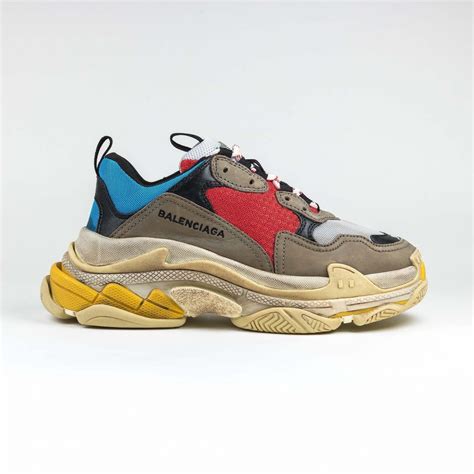 Buy and sell authentic balenciaga triple s white shoes 483546w06f19000 and thousands of other balenciaga sneakers with price data and release dates. Balenciaga Triple S Clásicas con Envío GRATIS