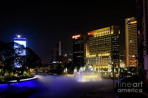 Recommended to come at night về the river of life. River Of Life And Jamek Mosque Landmark Kuala Lumpur ...