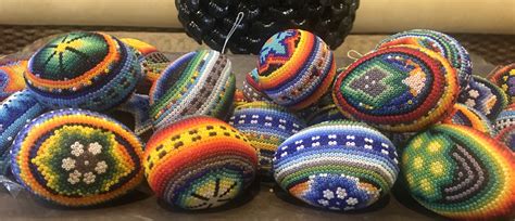 Huevos de Chaquira | Artesania huichol, Arte huichol, Huichol