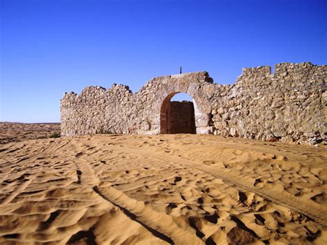 The Fort Of Ksar Ghilane Tunisia Photo