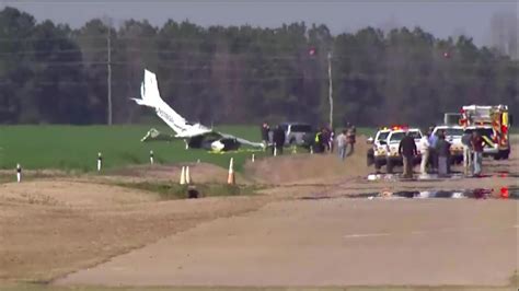 Official 4 Sent To Hospital After N Carolina Plane Crash
