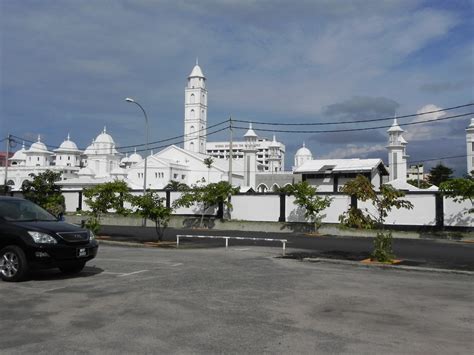 Ia terletak di sungai terengganu dan merupakan salah. Masjid Abidin Kuala Terengganu ~ TERENGGANU YANG KUKENALI