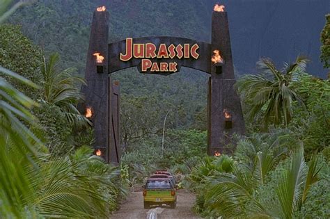 The plot involves an eccentric multimillionaire who builds a theme park with genetically recreated dinosaurs. Jurassic Park 25 anos: agora é possível visitar o parque ...