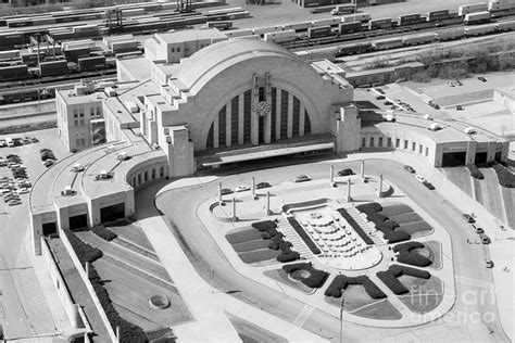 Union Station Cincinnati Ohio Photograph By Bill Cobb