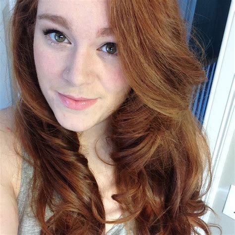 Redhead Teen Girl Selfie Galeries Porno