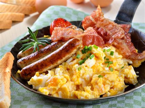 Healthy Recipes Scrambled Eggs On Toast With Bacon And Sausage Recipe