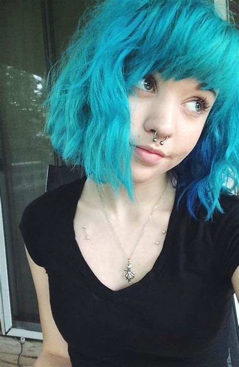 Pin By Chelsea Patterson On Short Hair Light Blue Hair Turquoise