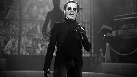 ghost tobias forge tombe le masque rtbf be