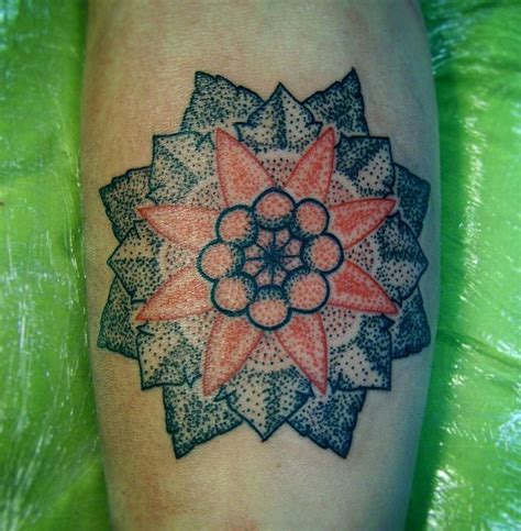 Dotwork Mandala Tattoo Tattoos Word Tattoos Geometric Tattoo