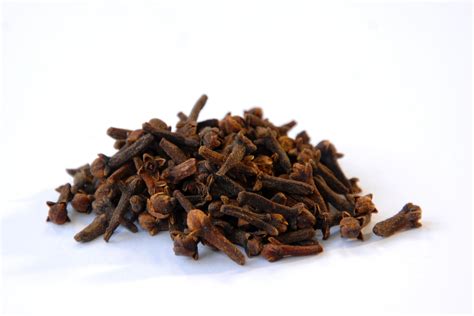 Clove For Cooking And Health Benefits