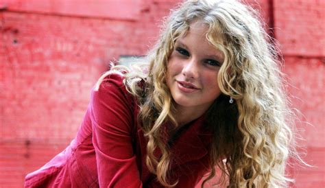 Taylor Swift Age Eyes Without Makeup And Other Facts • Wikiace