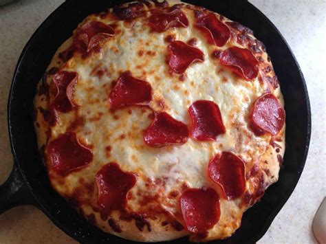 Made A Homemade Pepperoni Pan Pizza Last Night It Was Awesome R Food