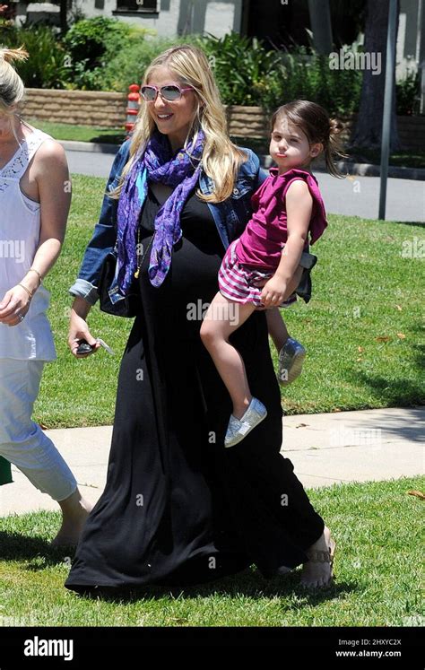 Pregnant Sarah Michelle Gellar And Daughter Charlotte Seen Out And