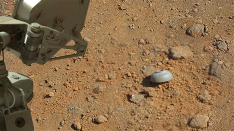 Strange Alien Artifact Object In Mars Rover Photo Can You Explain This